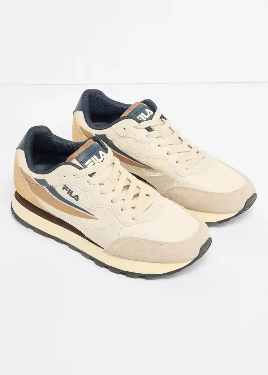 Fila superge iz mehkega materiala