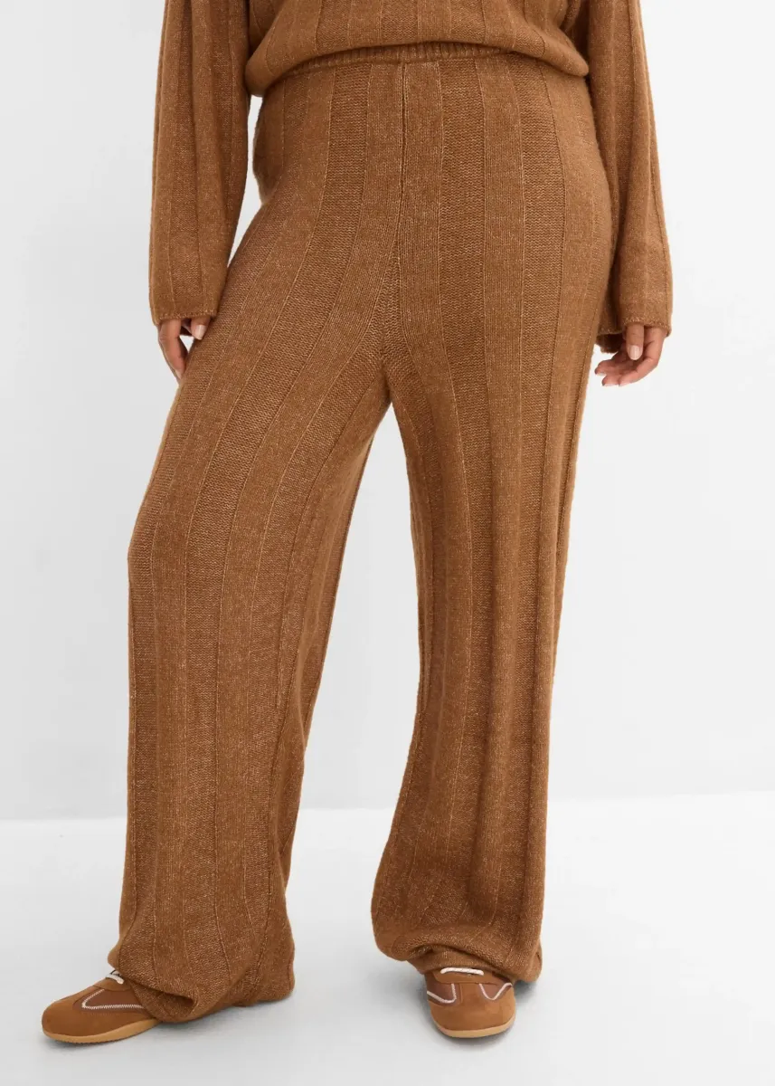 Hlače iz rebraste pletenine