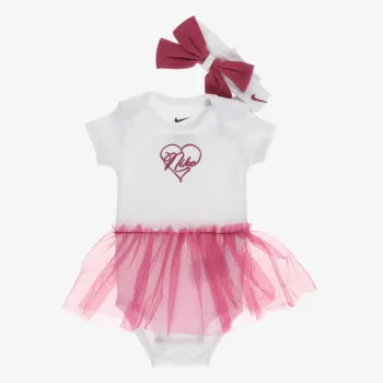 NIKE BODI On Pointe Box