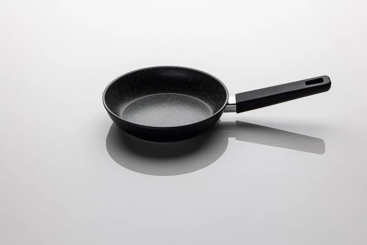 PONEV ENAMELIE 20 CM MAXIMA